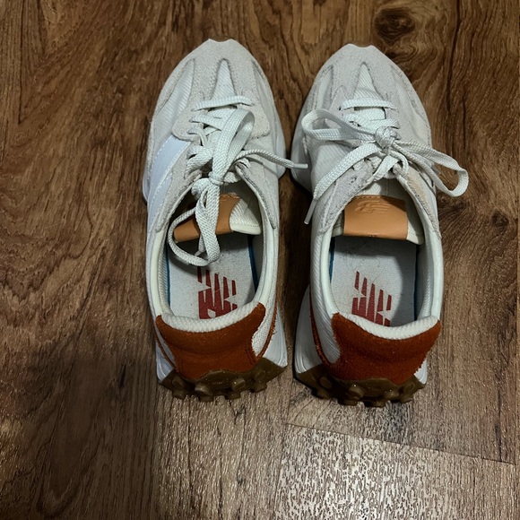 New Balance 327 white trainers sneakers - Picture 4 of 7